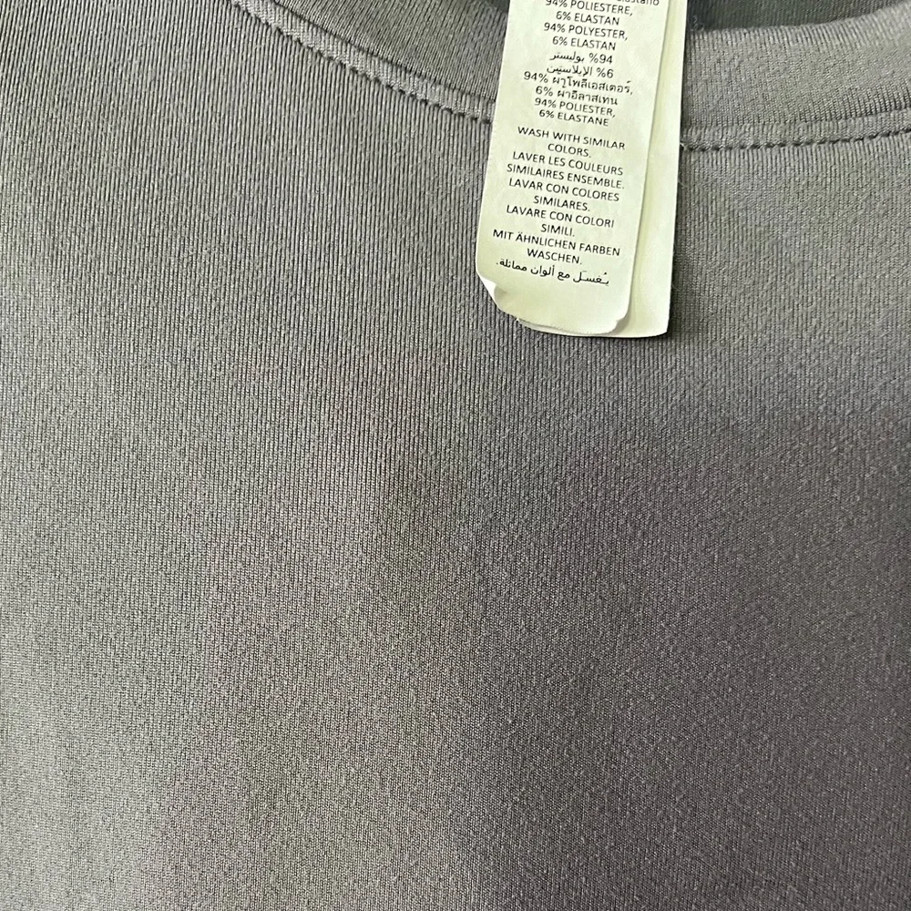 Alo Yoga Alosoft Finesse T-shirt in Gray Women’s Size S - Picture 9 of 13